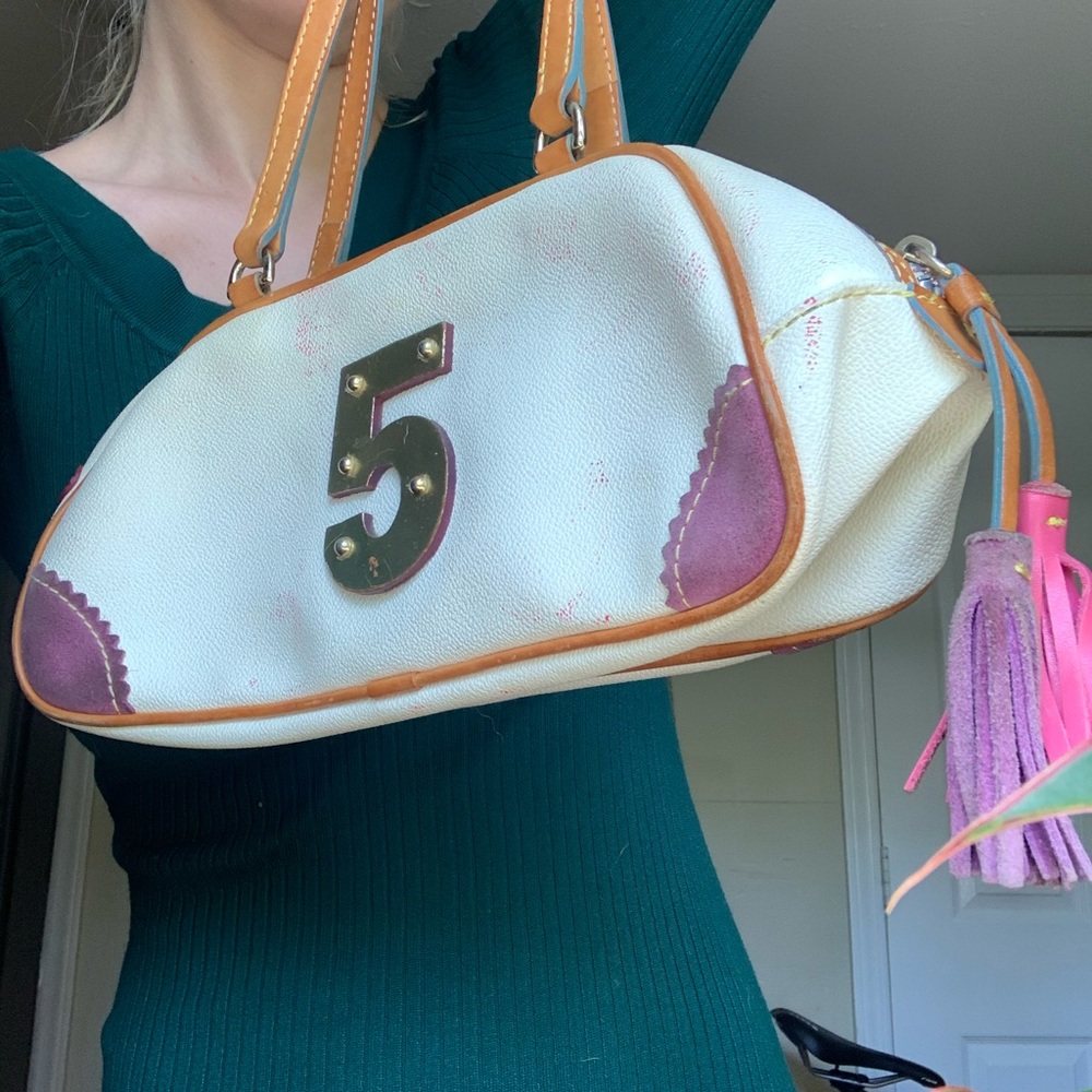 Dooney and Bourke shoulder bag - Picture 2 of 5